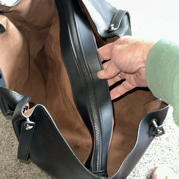 Sondra Roberts Squared Vegan Leather Tote Satchel Black Shoulder Bag Purse Large - Picture 11 of 12